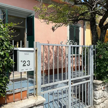 50mt From Sea White 2 Bedr Outdoor Vakantiehuis Marina di Pietrasanta