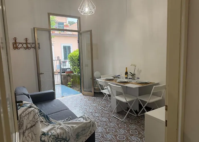 50mt From Sea White 2 Bedr Outdoor Holiday home