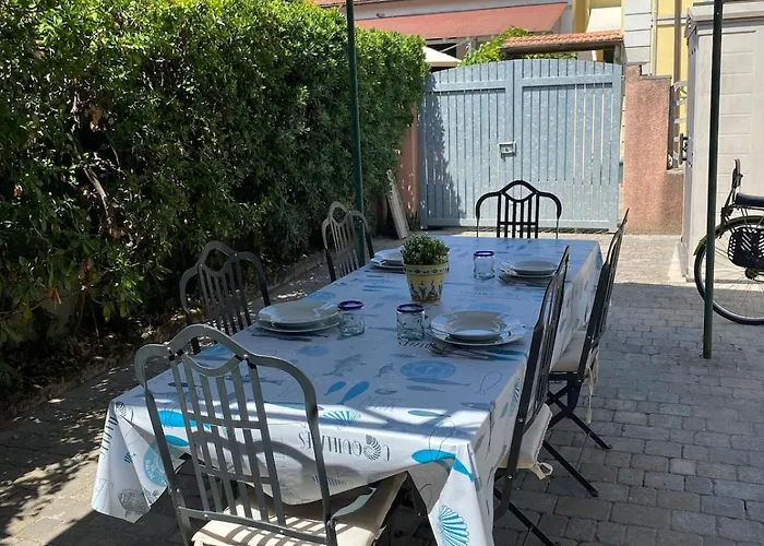 Holiday home 50mt From Sea White 2 Bedr Outdoor *